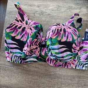 New swim top